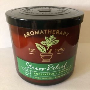 Bath & Body Works Aromatherapy 3 wick Candle